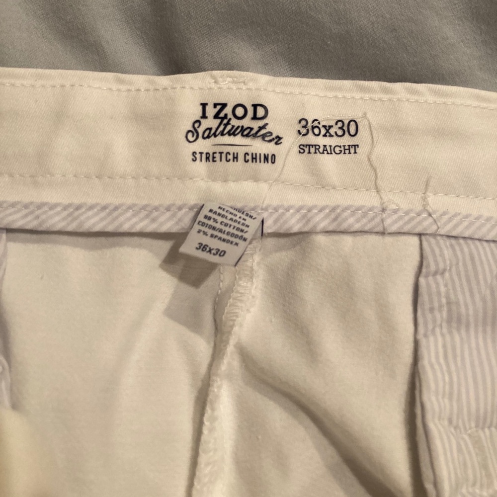 IZOD Saltwater Stretch Chino
